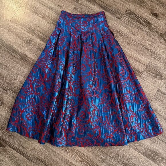 Maeve Pleated Shimmer Maxi Skirt - Picture 4 of 5